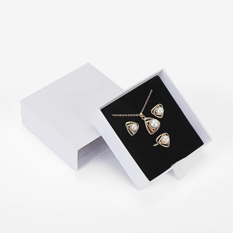 Jewelry Box with Chain Packaging (Accessories Storage)